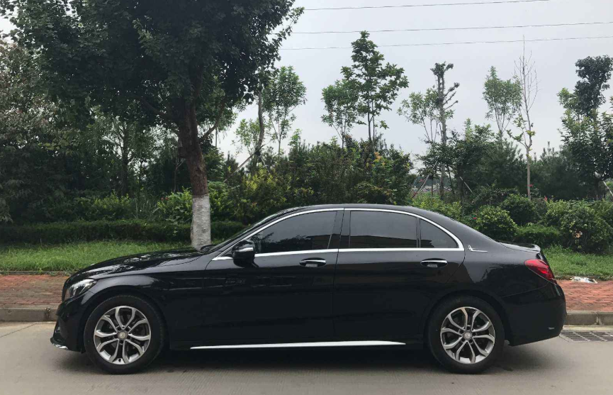 40萬(wàn)的車(chē)能抵押融資多少錢(qián)(融資抵押車(chē)輛的風(fēng)險(xiǎn))? (http://banchahatyai.com/) 知識(shí)問(wèn)答 第1張